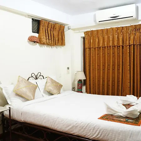 Hotel Cosy